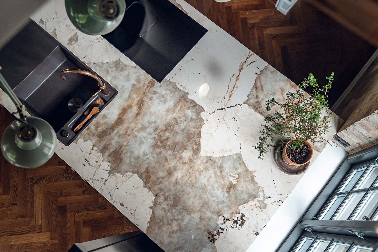 Dekton KHALO