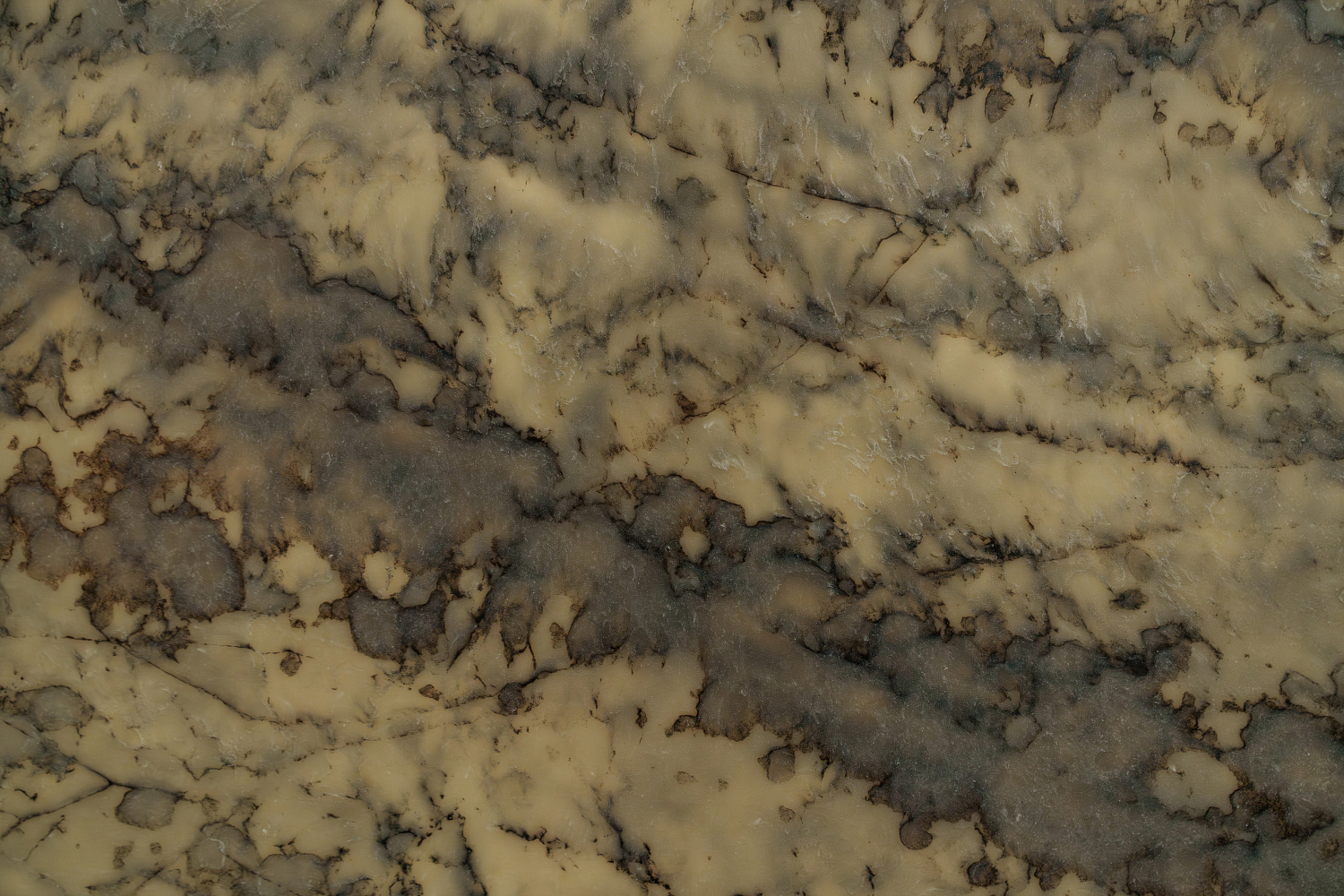 Quantra Quartz Sky Eagle 9250