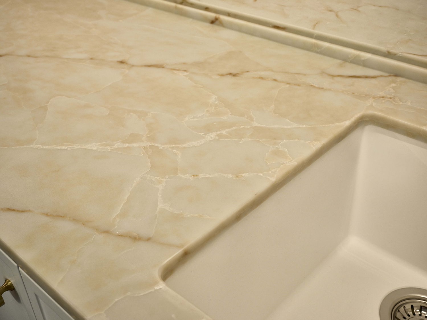 Aleph Stone A96 IVORY GLACE