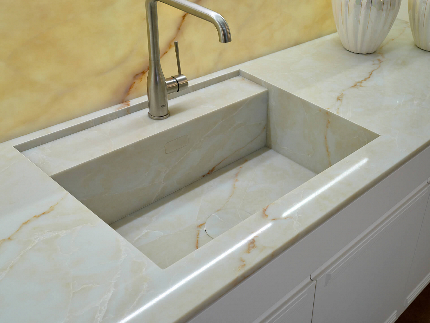 Aleph Stone A96 IVORY GLACE